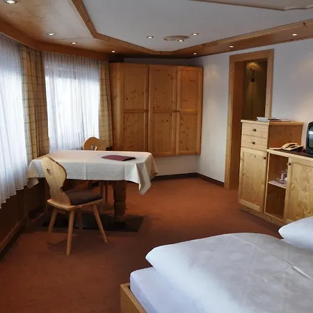 Valluga Hotel 3*