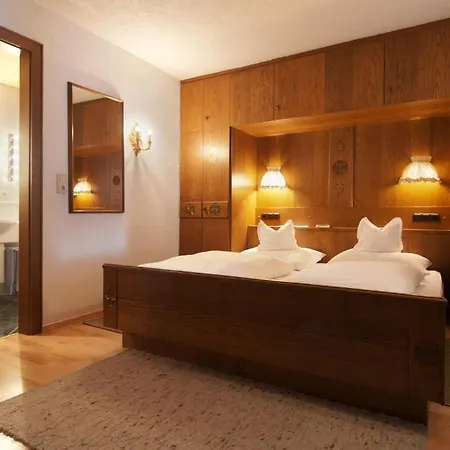 Hotel Valluga 3*