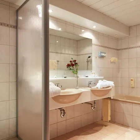 Hotel Valluga 3*